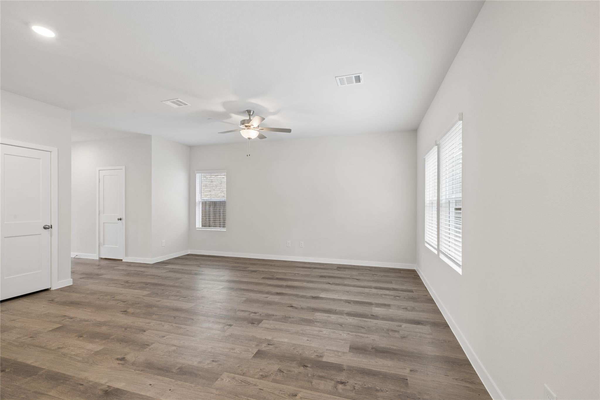 7926 Alset Dr