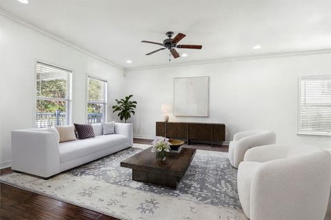 Photo of 2108 Freeman Street, Houston, TX 77009 (MLS # 30629093) Photo of 2108 Freeman Street, Houston, TX 77009 (MLS # 30629093)