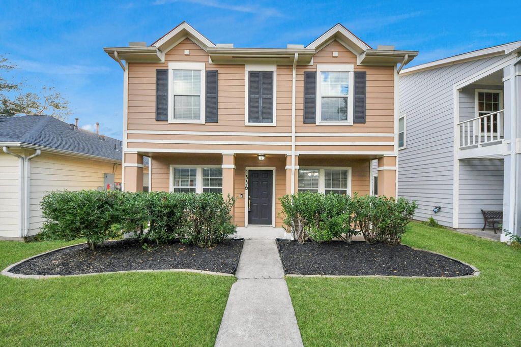 Photo of 1536 Kew Garden Drive, Houston, TX 77047 (MLS # 92930988)