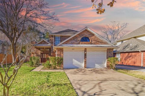 Photo of 3326 Sturbridge Lane, Sugar Land, TX 77479 (MLS # 78172938)