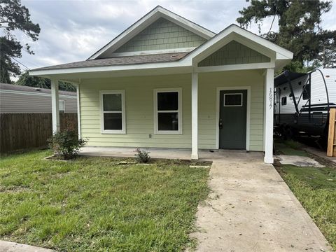 Photo of 16817 W Dounreay, Montgomery, TX 77316 (MLS # 79281497)