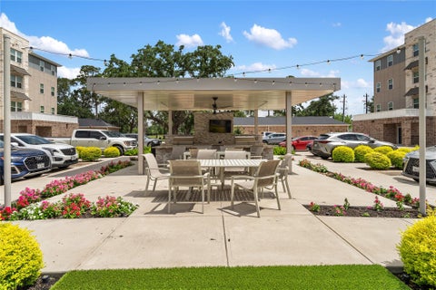 Tiny photo for 6804 Westview Drive #3103, Houston, TX 77055 (MLS # 56044985)