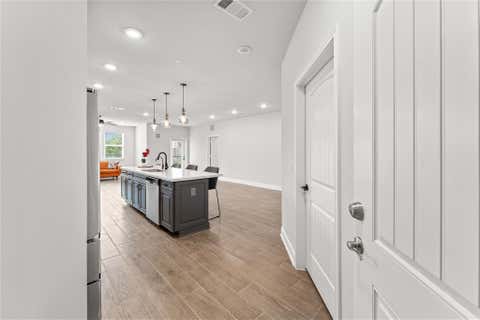 Tiny photo for 6804 Westview Drive #3103, Houston, TX 77055 (MLS # 56044985)