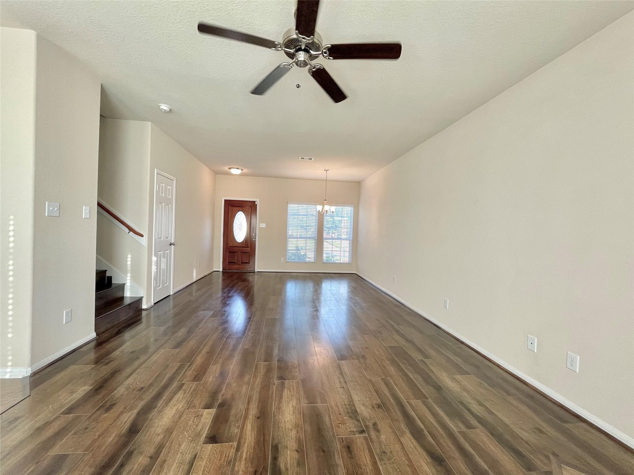 14903 Vinegrove Falls Court