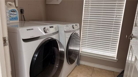 Tiny photo for 10310 Hedge Way Drive, Houston, TX 77065 (MLS # 54046337)