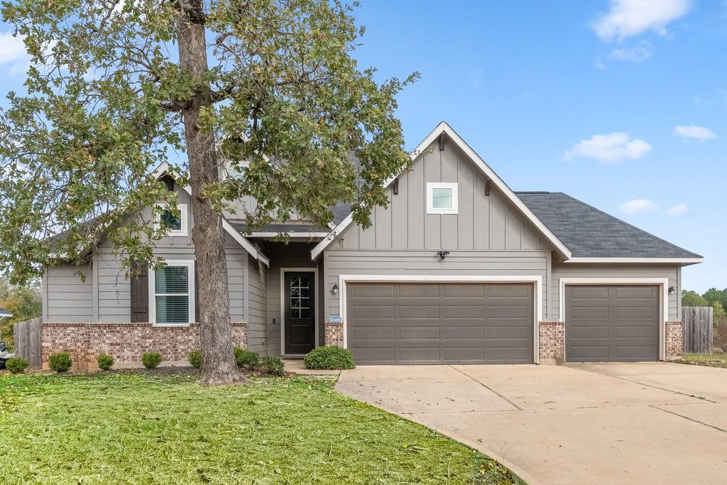 Photo of 38466 Park View Drive, Hempstead, TX 77445 (MLS # 22626369)