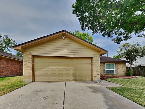 Photo of 7410 Soledad Drive, Houston, TX 77083 (MLS # 76614152)