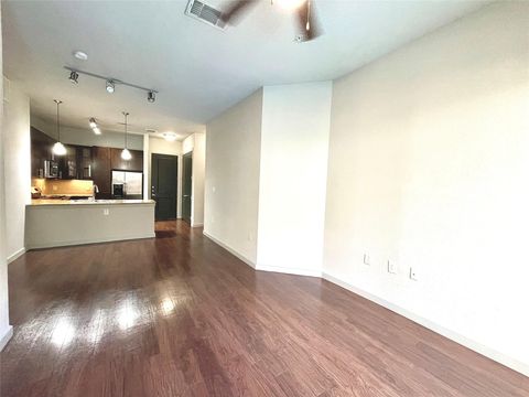Photo of 2525 Mccue St Road #313, Houston, TX 77056 (MLS # 25437076)