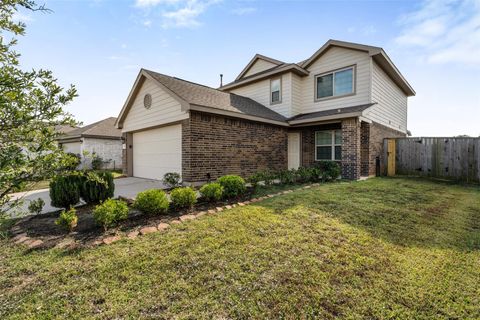 Photo of 14538 Broadbury Pond Road, Houston, TX 77583 (MLS # 89503347)