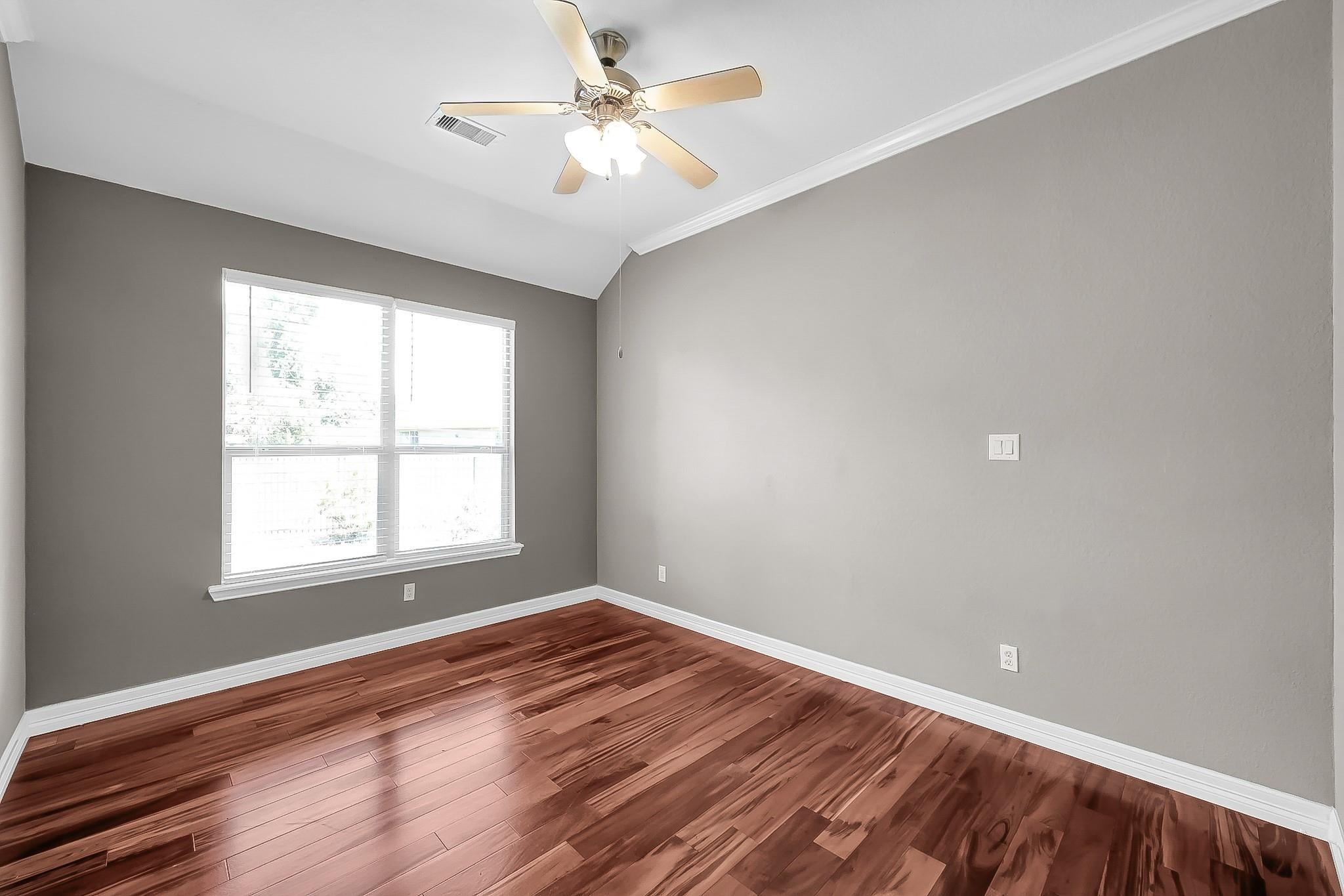 10 Windsinger Court