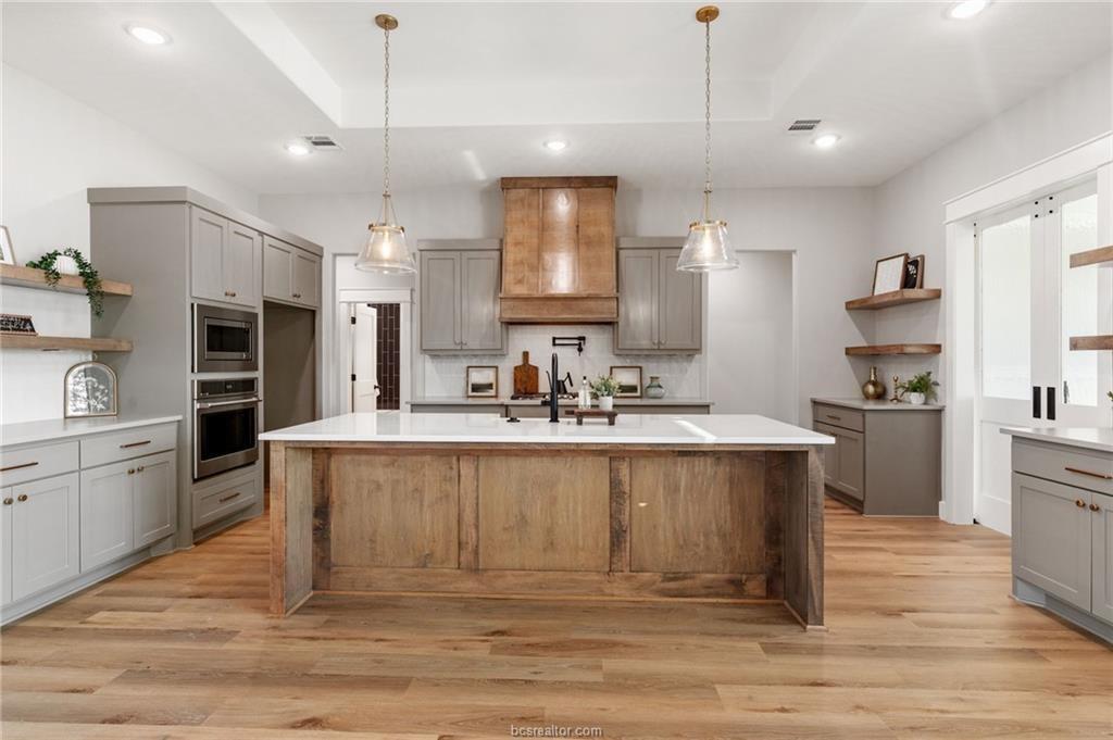 2433 Coronado Estates Drive