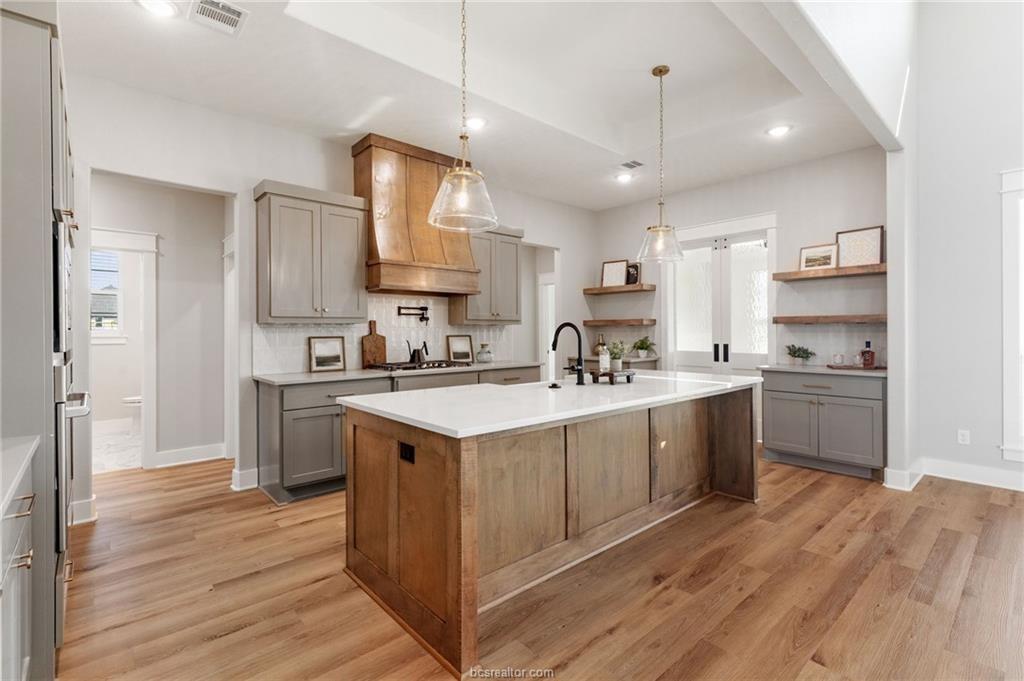 2433 Coronado Estates Drive