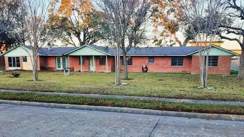 18219 Kings Lynn Street Webster TX 77058