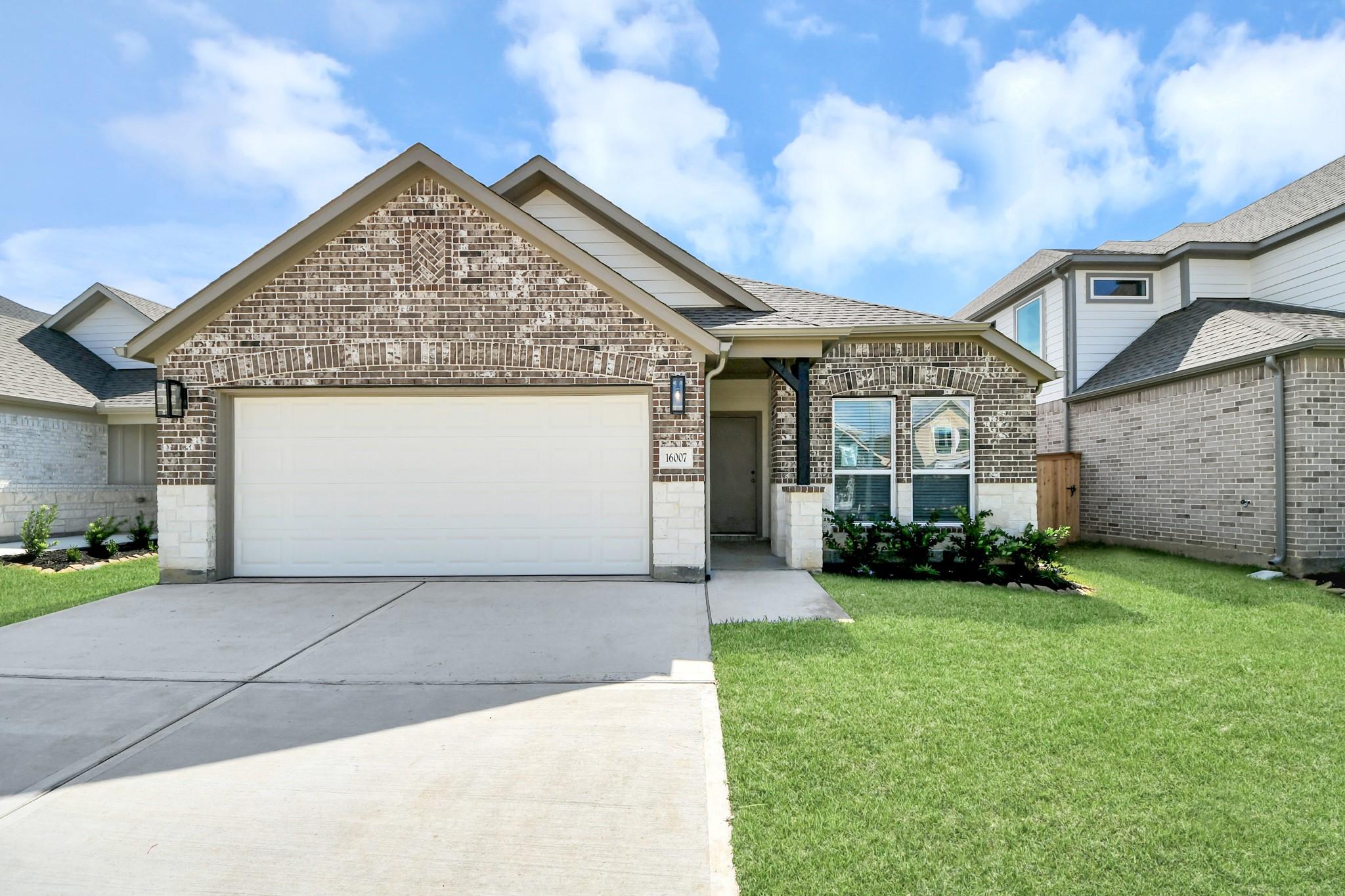 16007 Sycamore Maple Lane
