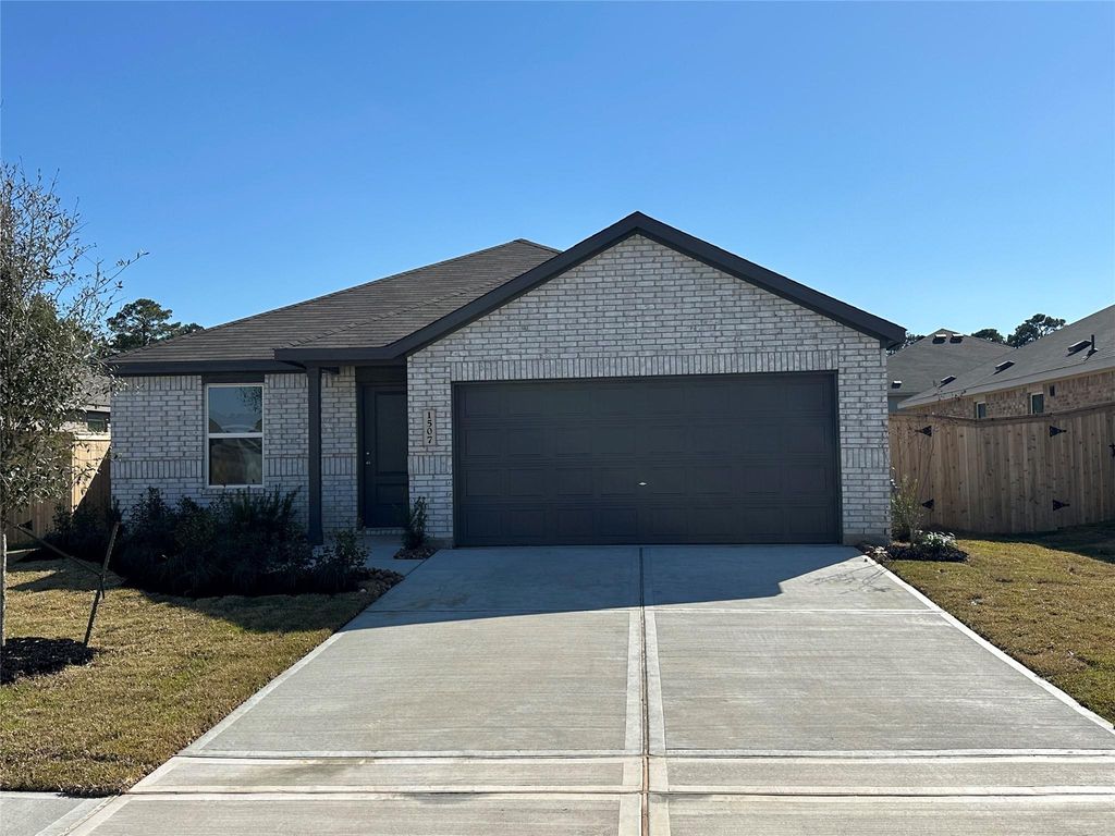 Photo of 332 Ice Shore Trail, Dayton, TX 77535 (MLS # 23280039)