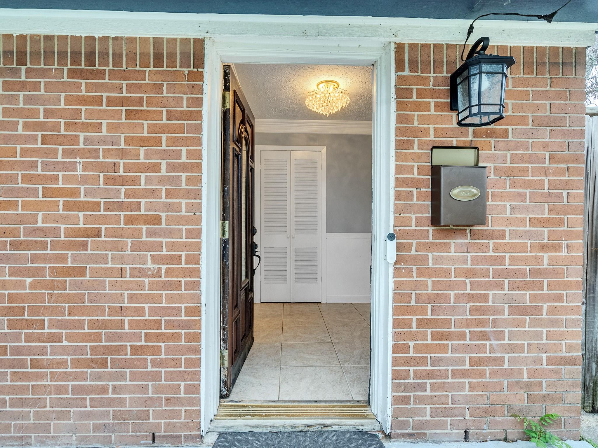 1630 Hollow Hook Road