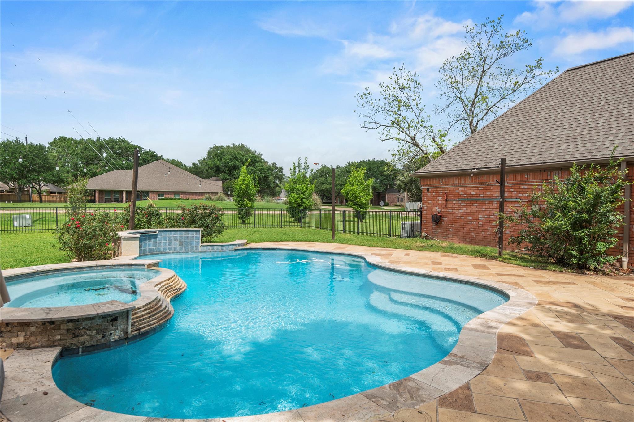 5023 Waterbeck Street