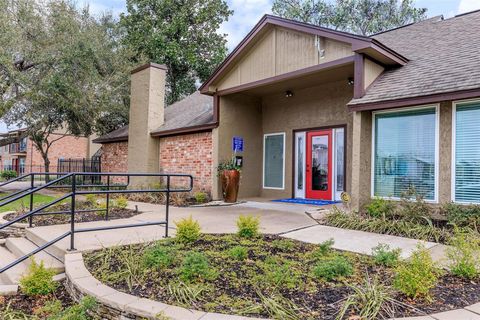 Photo of 10301 Sandpiper Drive #14-172, Houston, TX 77096 (MLS # 27087745)