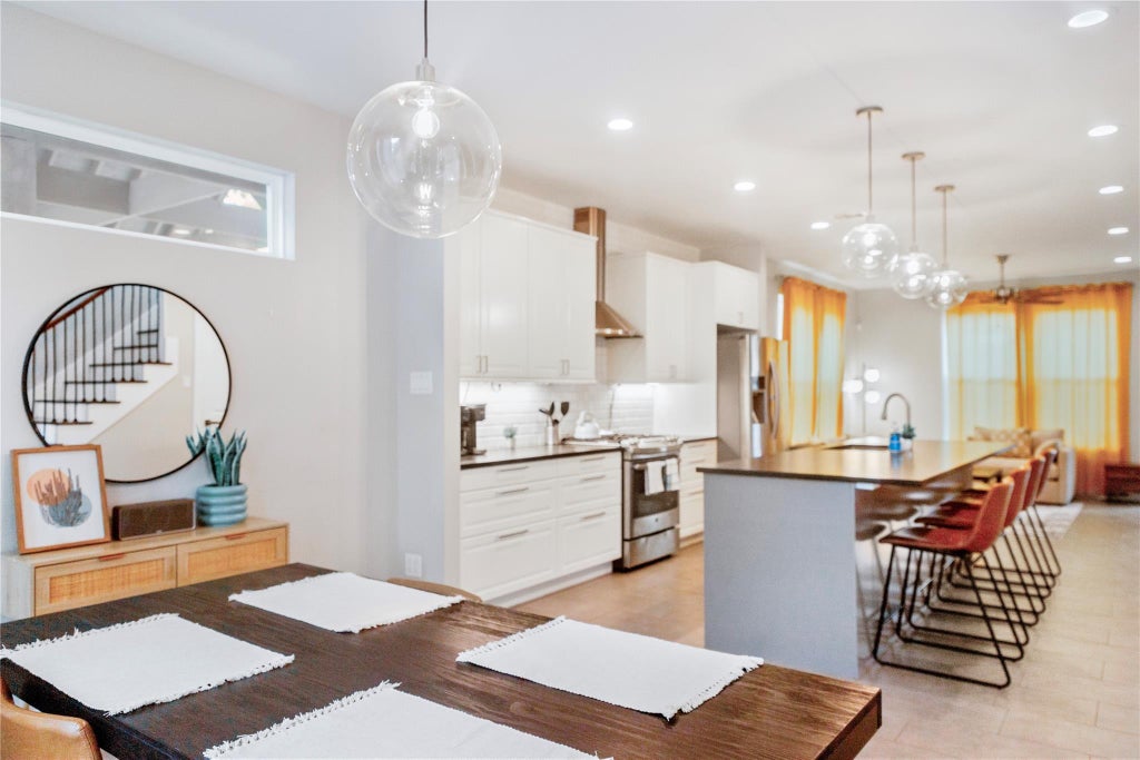 Photo of 210 Marathon Street, Houston, TX 77018 (MLS # 97315237)
