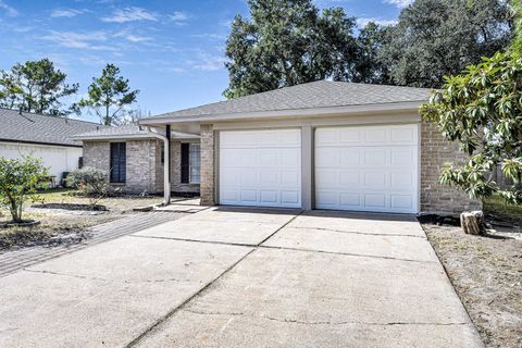 Photo of 7114 Navidad Road, Houston, TX 77083 (MLS # 5518167)