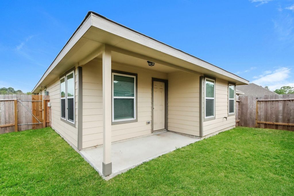 Photo of 25372 Claremont Hills Lane, Porter, TX 77365 (MLS # 38858322)