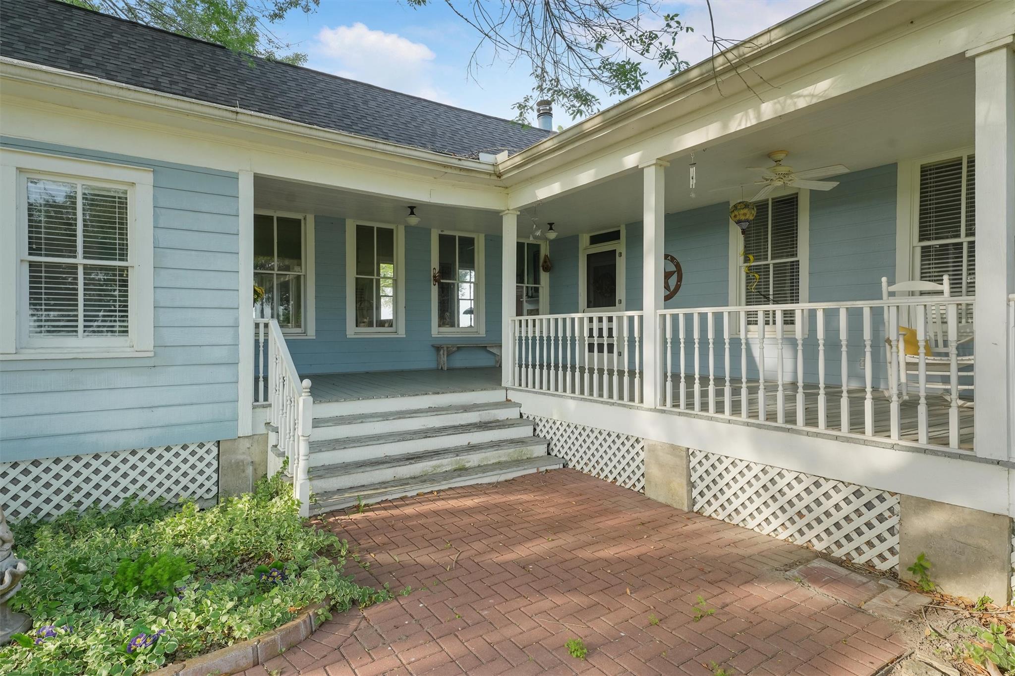 Brenham, Texas, 77833, United States, 3 Bedrooms Bedrooms, ,3 BathroomsBathrooms,Residential,Active,2022126