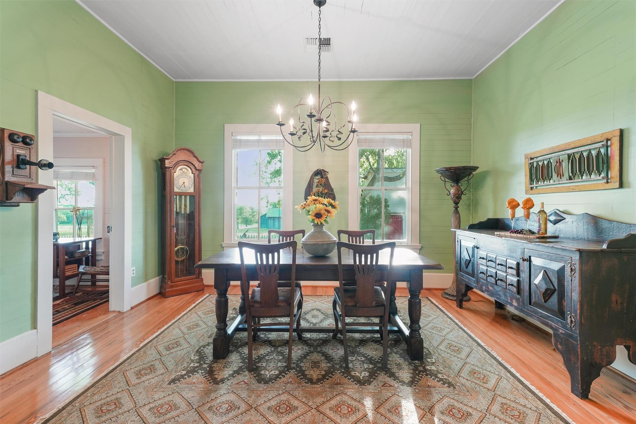 Brenham, Texas, 77833, United States, 3 Bedrooms Bedrooms, ,3 BathroomsBathrooms,Residential,Active,2022126