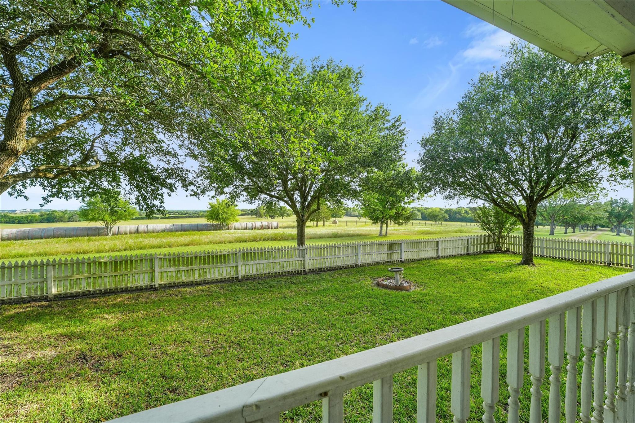Brenham, Texas, 77833, United States, 3 Bedrooms Bedrooms, ,3 BathroomsBathrooms,Residential,Active,2022126