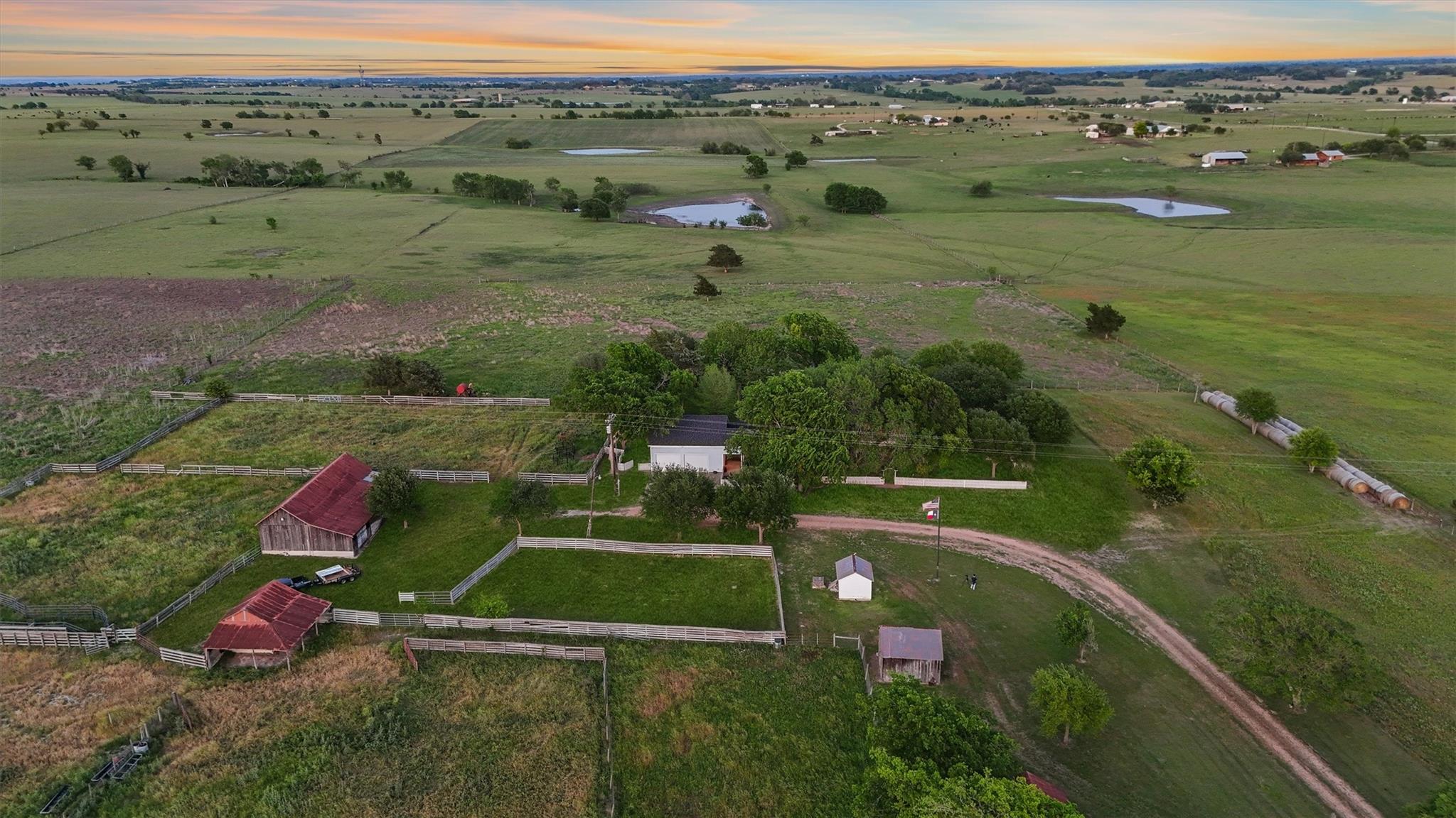 Brenham, Texas, 77833, United States, 3 Bedrooms Bedrooms, ,3 BathroomsBathrooms,Residential,Active,2022126