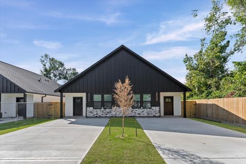 Photo of 9106 Everglade Drive #A, Houston, TX 77078 (MLS # 40531888)