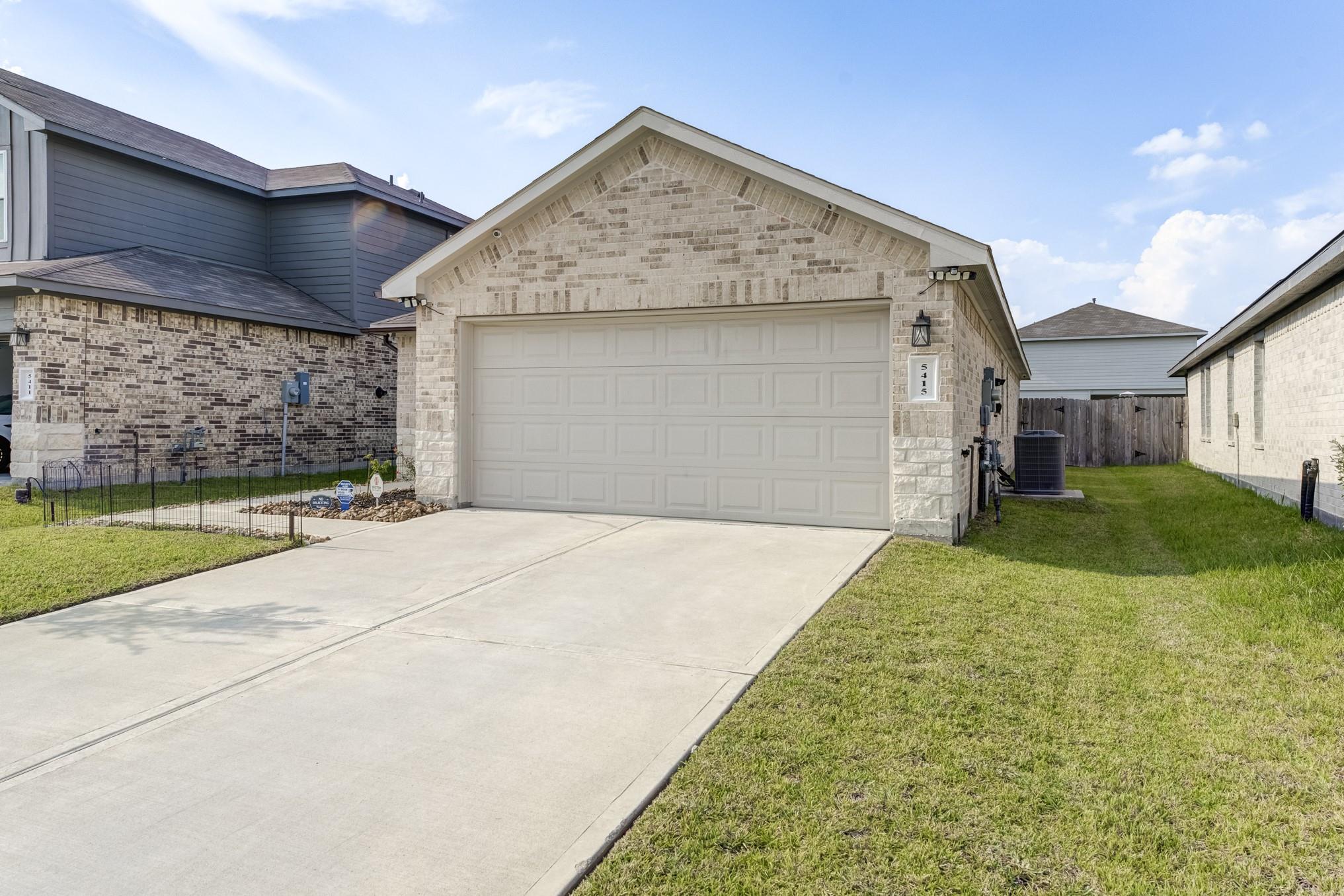 5415 Pinecliff Grove Court