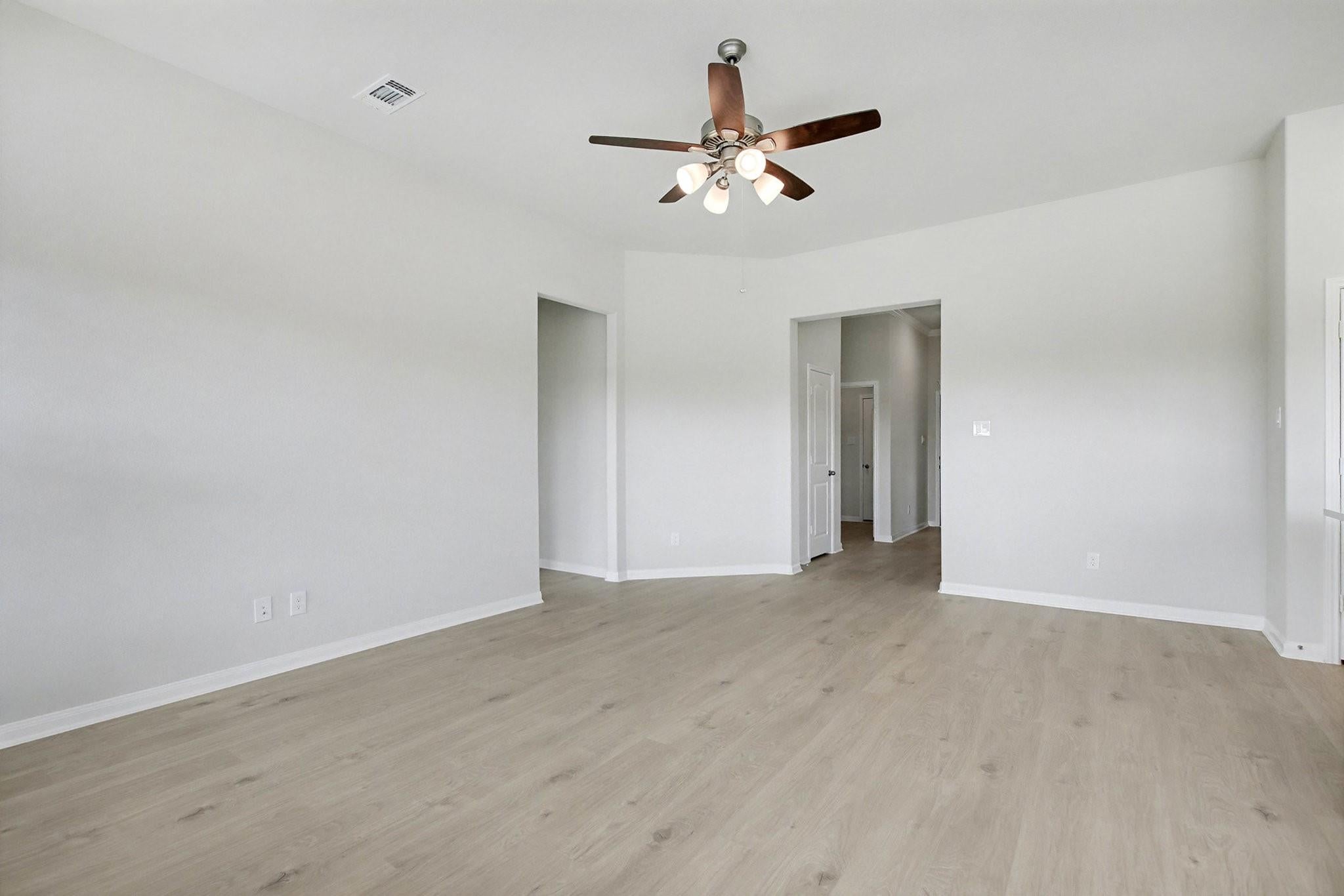 2000 Twin Lakes Boulevard