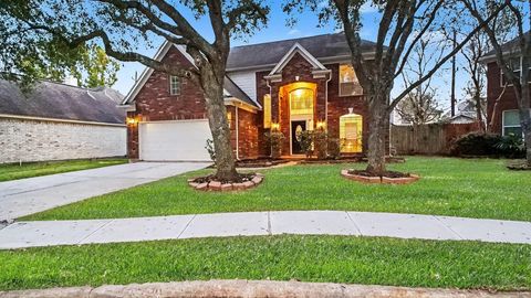 Photo of 17927 Scenic Oaks Drive, Richmond, TX 77407 (MLS # 87038023)