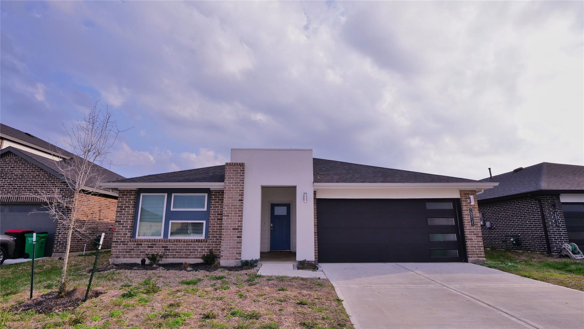 28915 Yachting Point Lane