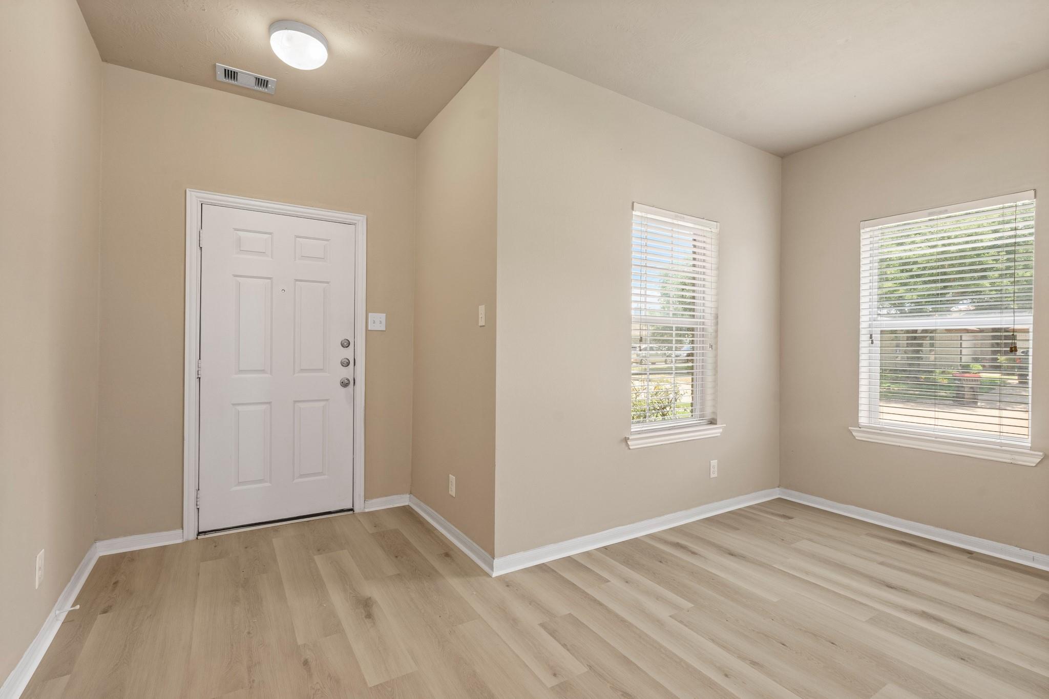 6903 Silver Trace Court