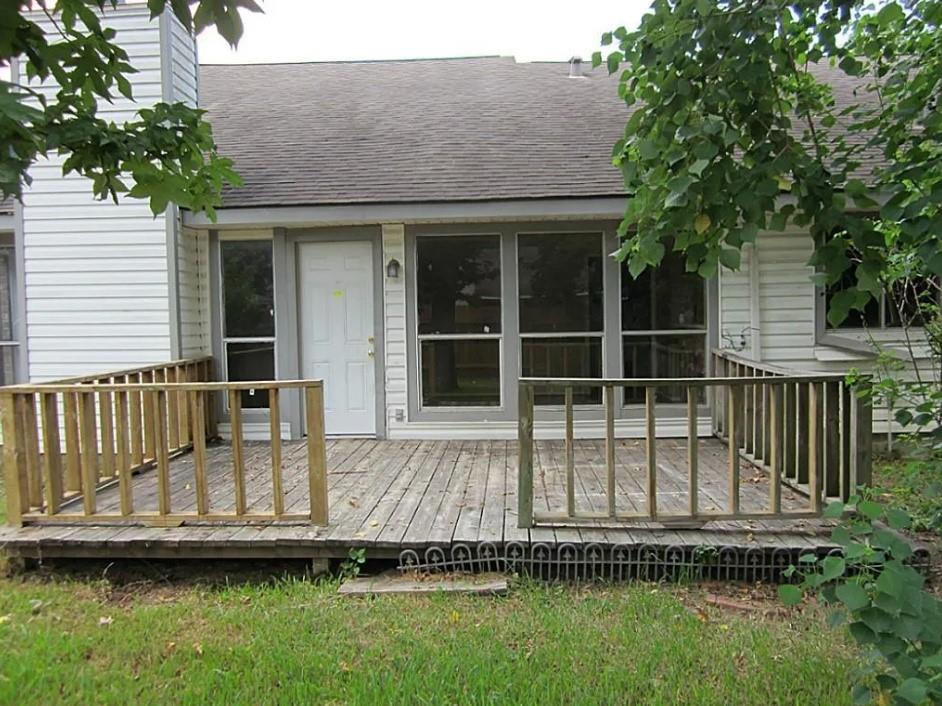 2510 Lexington Woods Drive