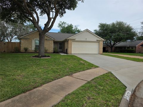 Photo of 3127 E Heatherock Circle, Sugar Land, TX 77479 (MLS # 2759294)
