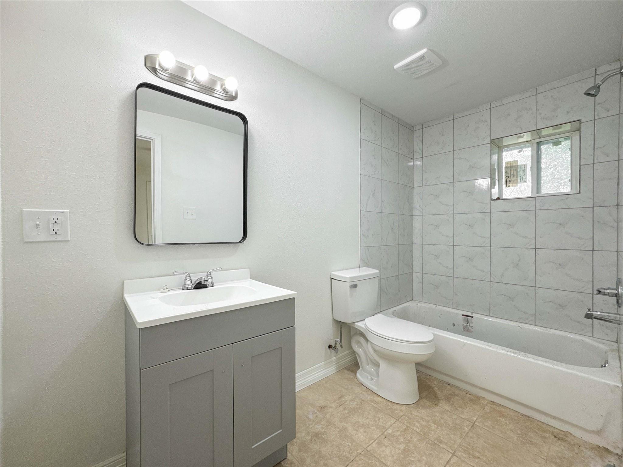 411 Avenue A 1