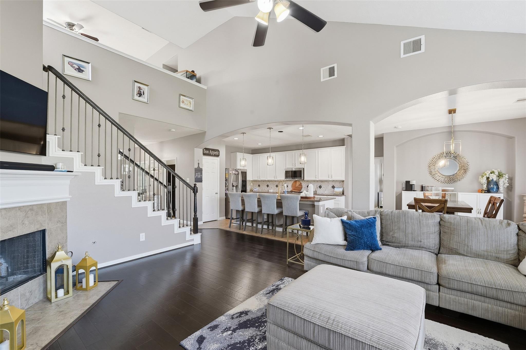 15402 Hazen Point Drive