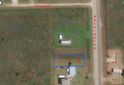 Photo of TBD Washington Avenue, Port Lavaca, TX 77979 (MLS # 60395840)