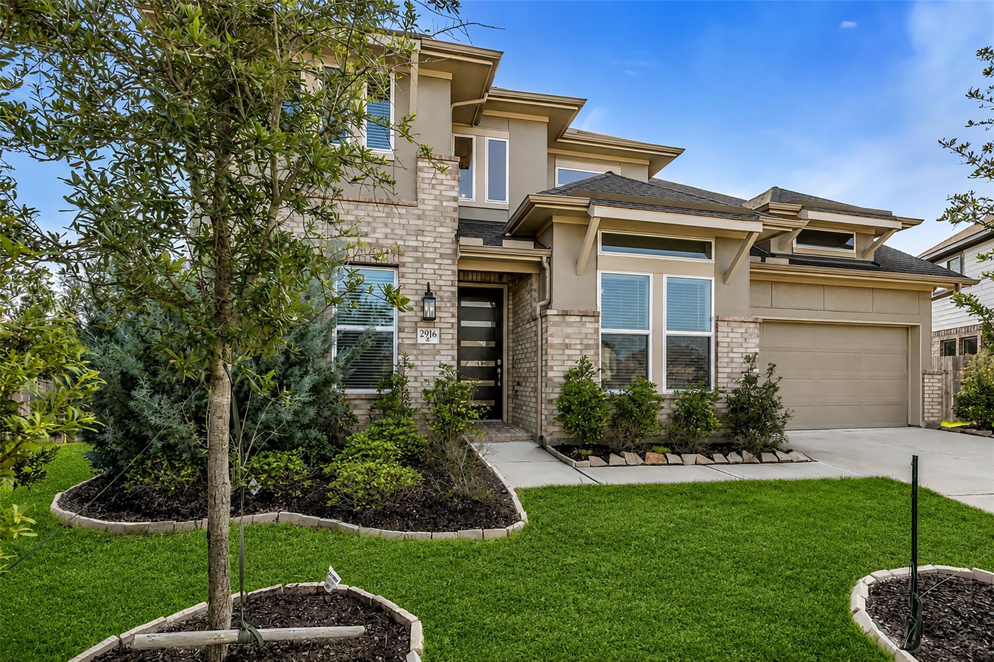 2916 Aspen Point Court