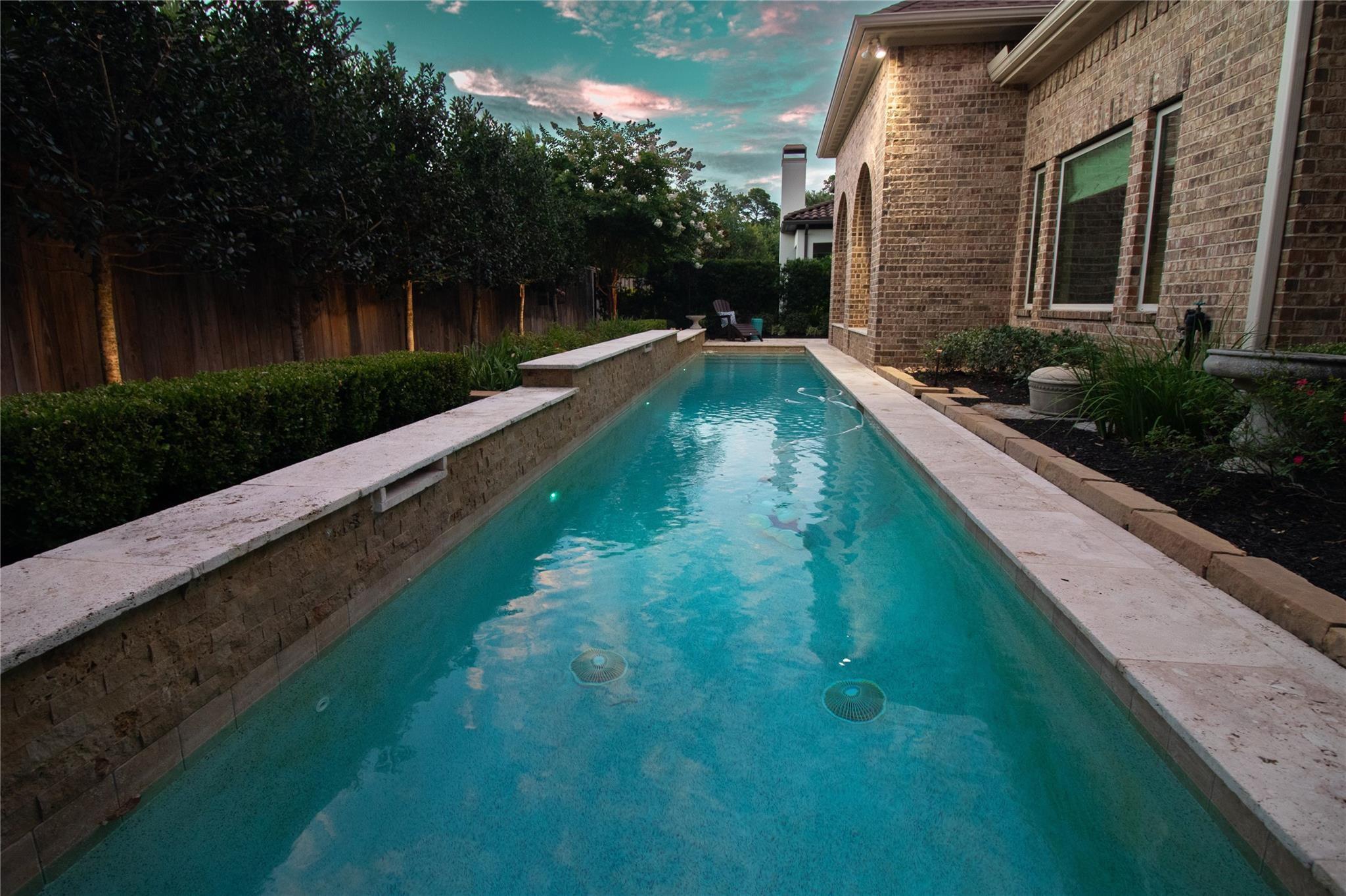 51 Woodglade Way