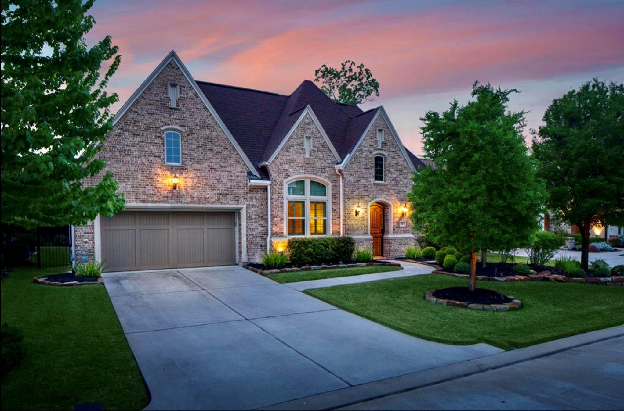 51 Woodglade Way