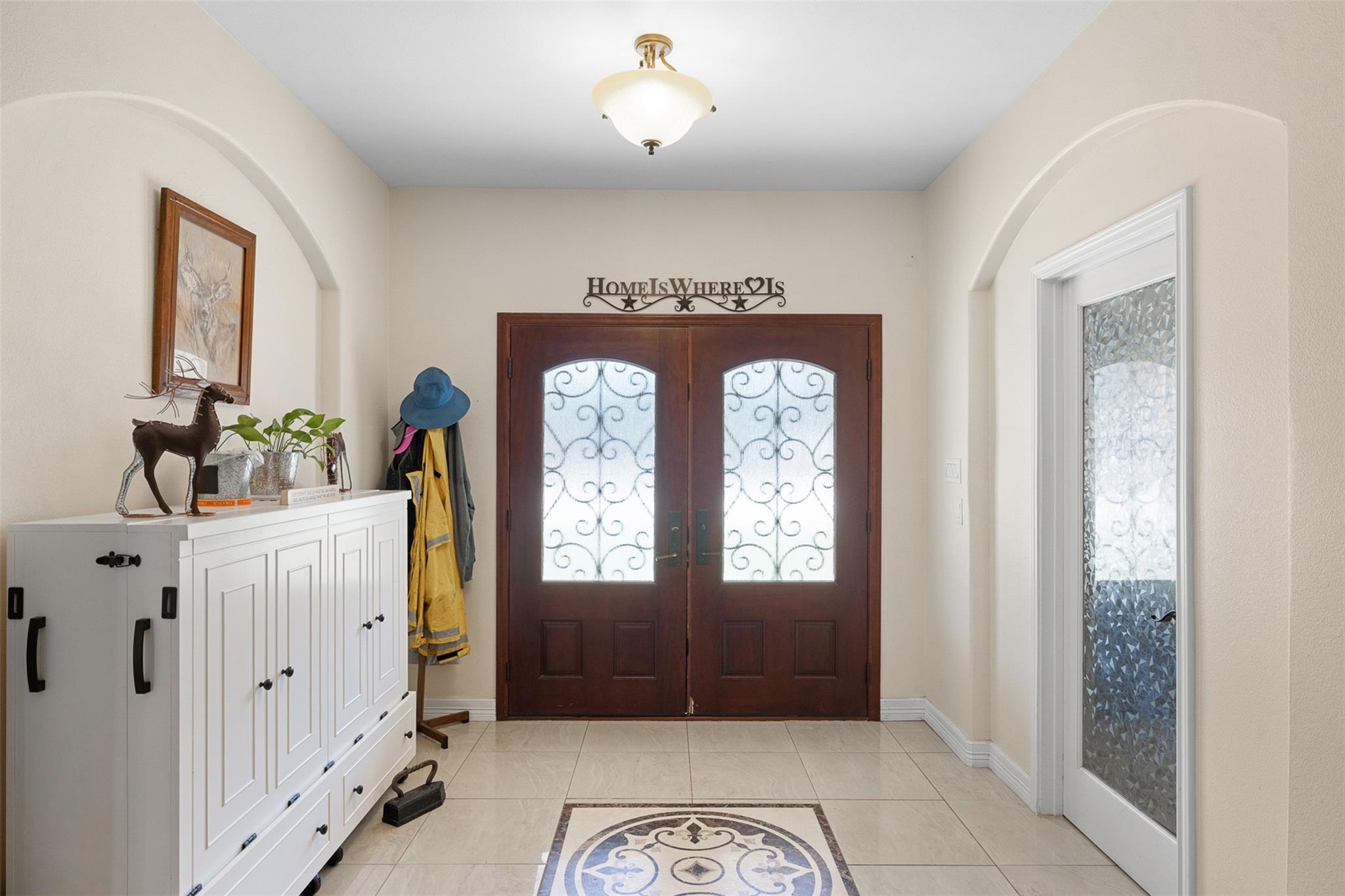 1102 Private Road 2332