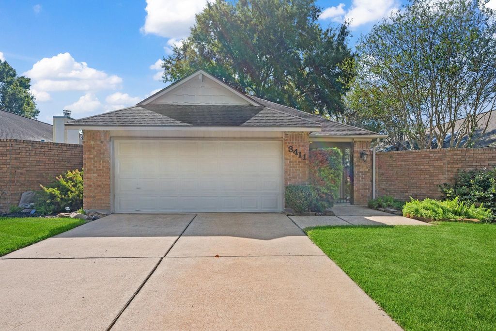 Photo of 3411 Valley Gardens Drive, Kingwood, TX 77345 (MLS # 86946038)