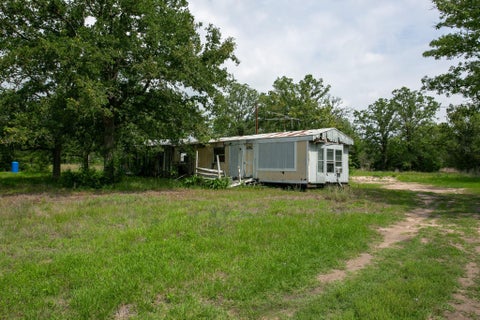 Photo of 327 Teal Lake Drive, Caldwell, TX 77836 (MLS # 8938370)