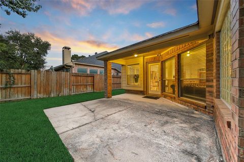 Tiny photo for 12126 Laguna Pointe Lane, Houston, TX 77041 (MLS # 27777510)