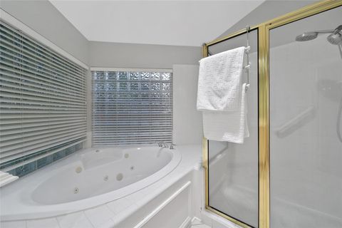 Tiny photo for 12126 Laguna Pointe Lane, Houston, TX 77041 (MLS # 27777510)