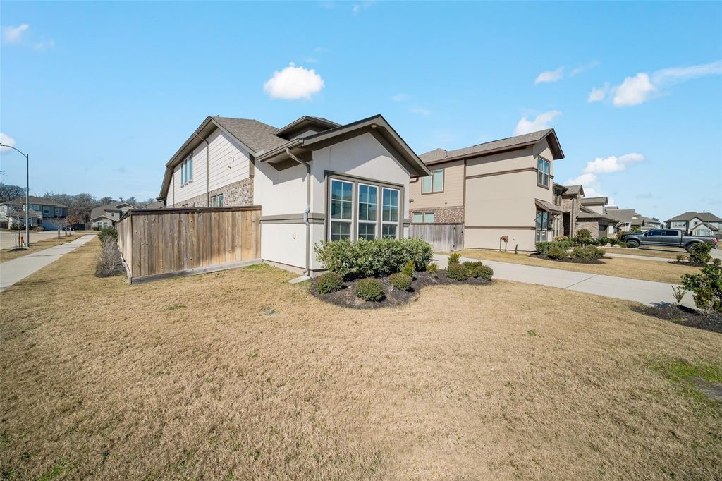 Photo of 1811 Smithers Landing Drive, Richmond, TX 77469 (MLS # 48388826)