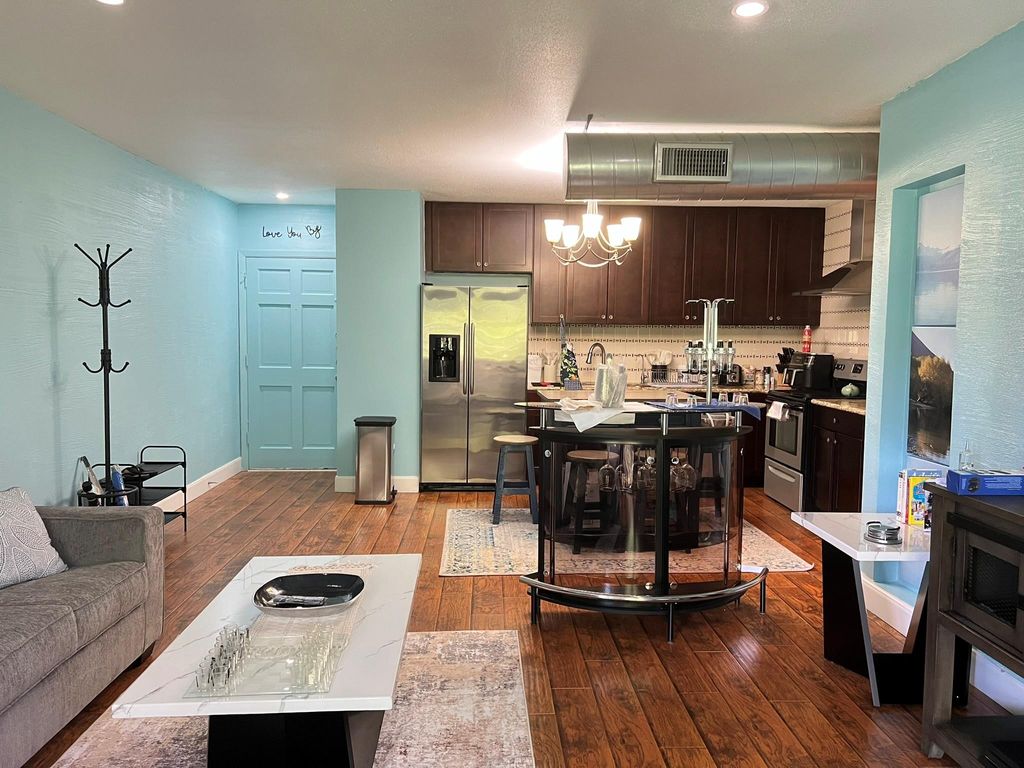 Photo of 2230 S Piney Point Road #219, Houston, TX 77063 (MLS # 92139955)